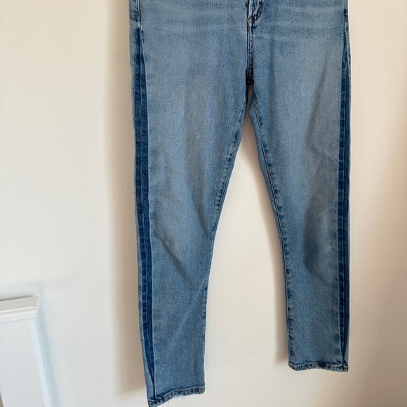 AGOLDE Swerve Toni Mid Rise Light Blue Wash Jeans Size 26 - Picture 6 of 10